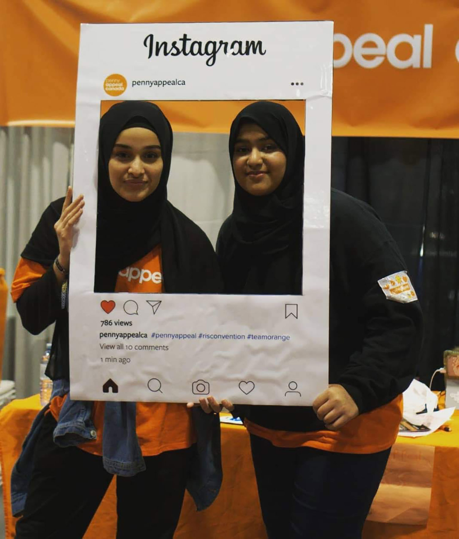 Team Orange volunteers